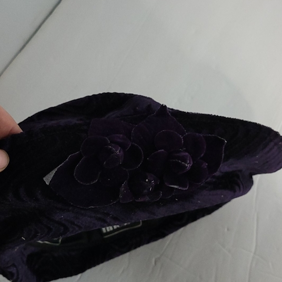 Finesse Bucket Hat - Picture 1 of 4